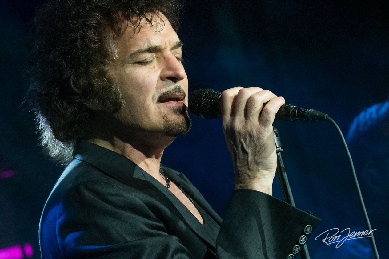 Gino Vannelli Live at De Boerderij in Zoetermeer (NL)