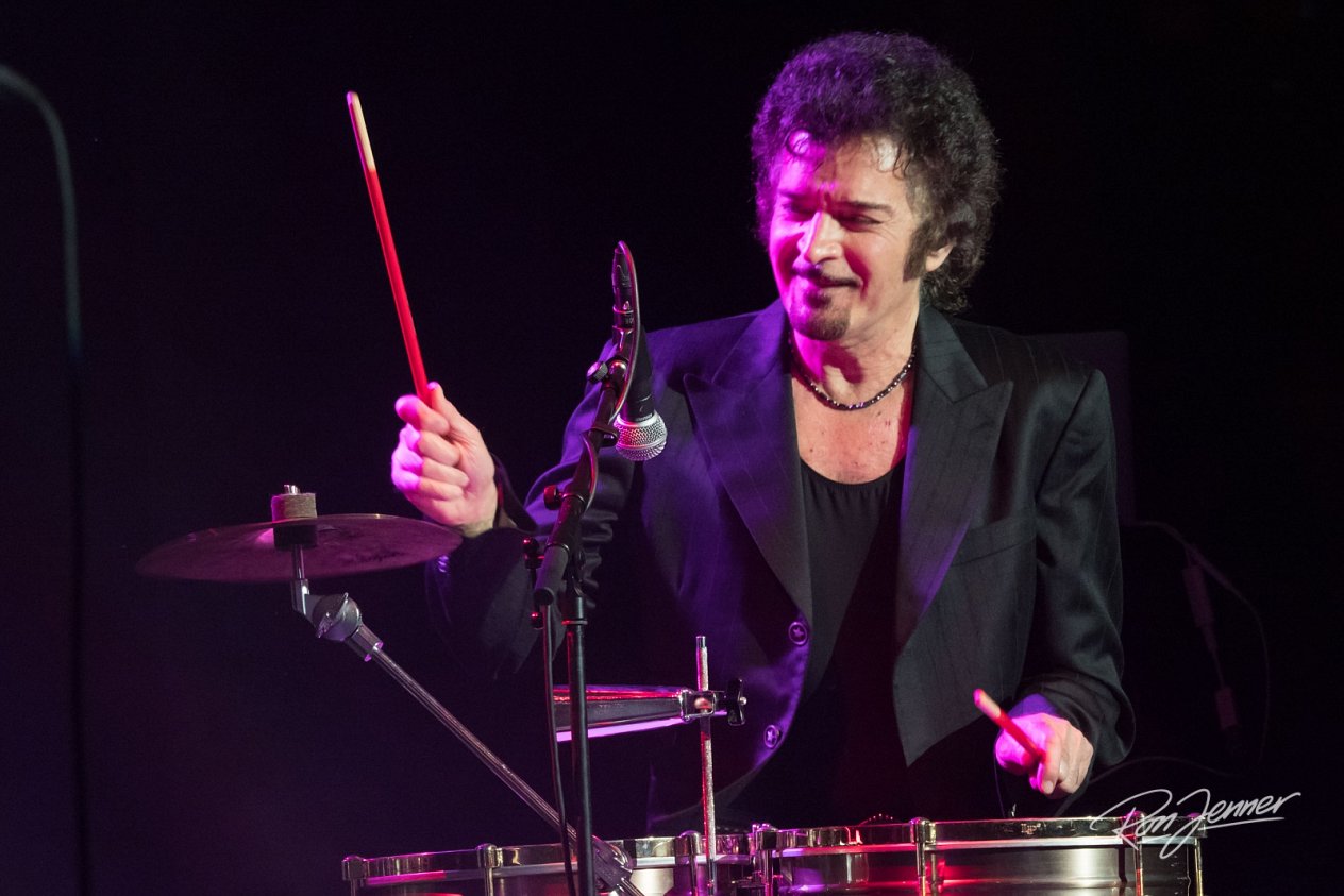 Gino Vannelli Live at De Boerderij in Zoetermeer (NL)