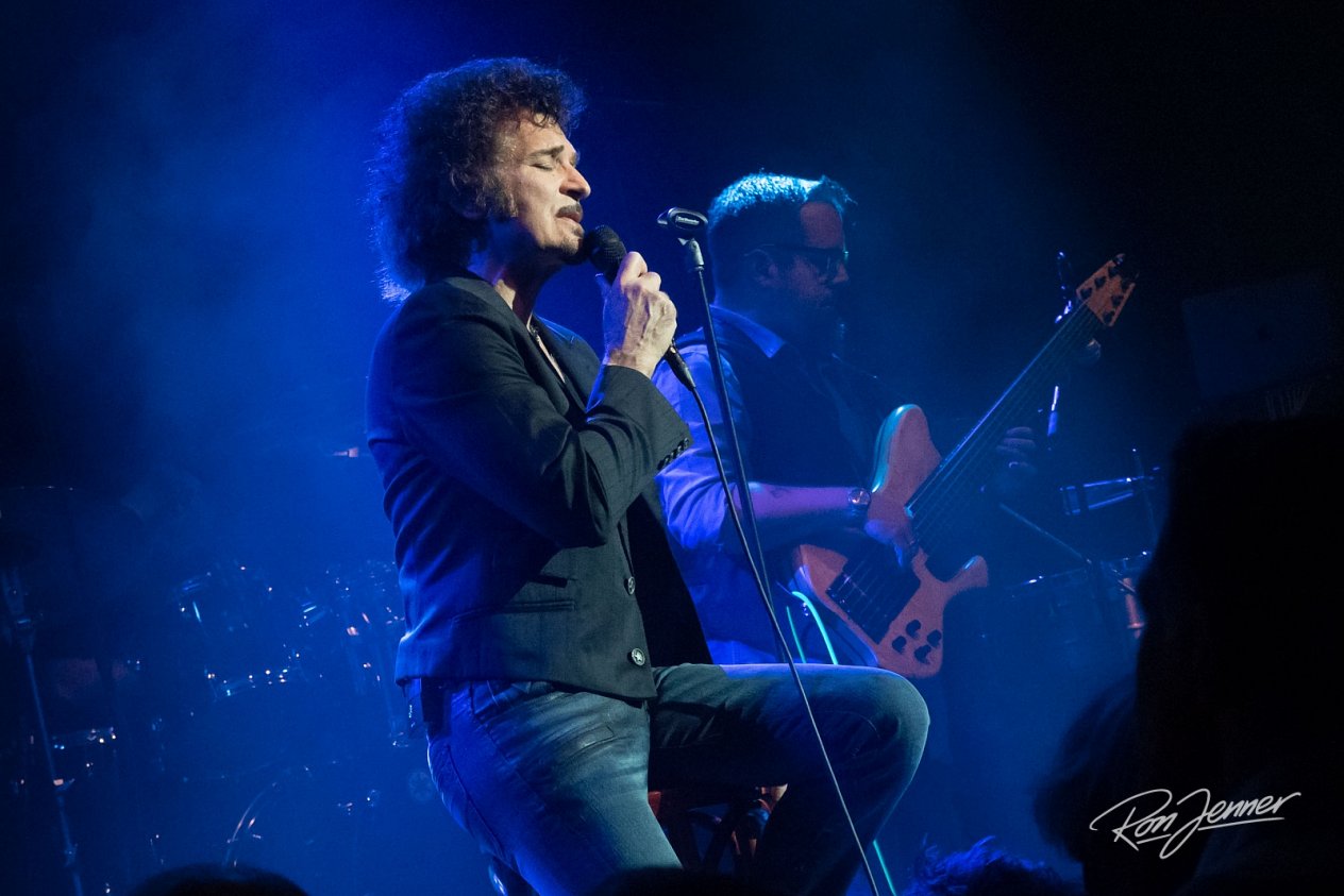 Gino Vannelli Live at De Boerderij in Zoetermeer (NL)