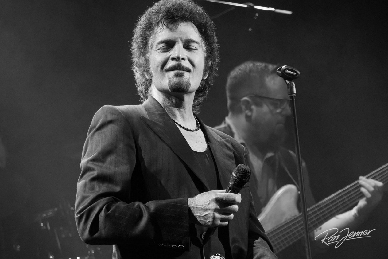 Gino Vannelli Live at De Boerderij in Zoetermeer (NL)