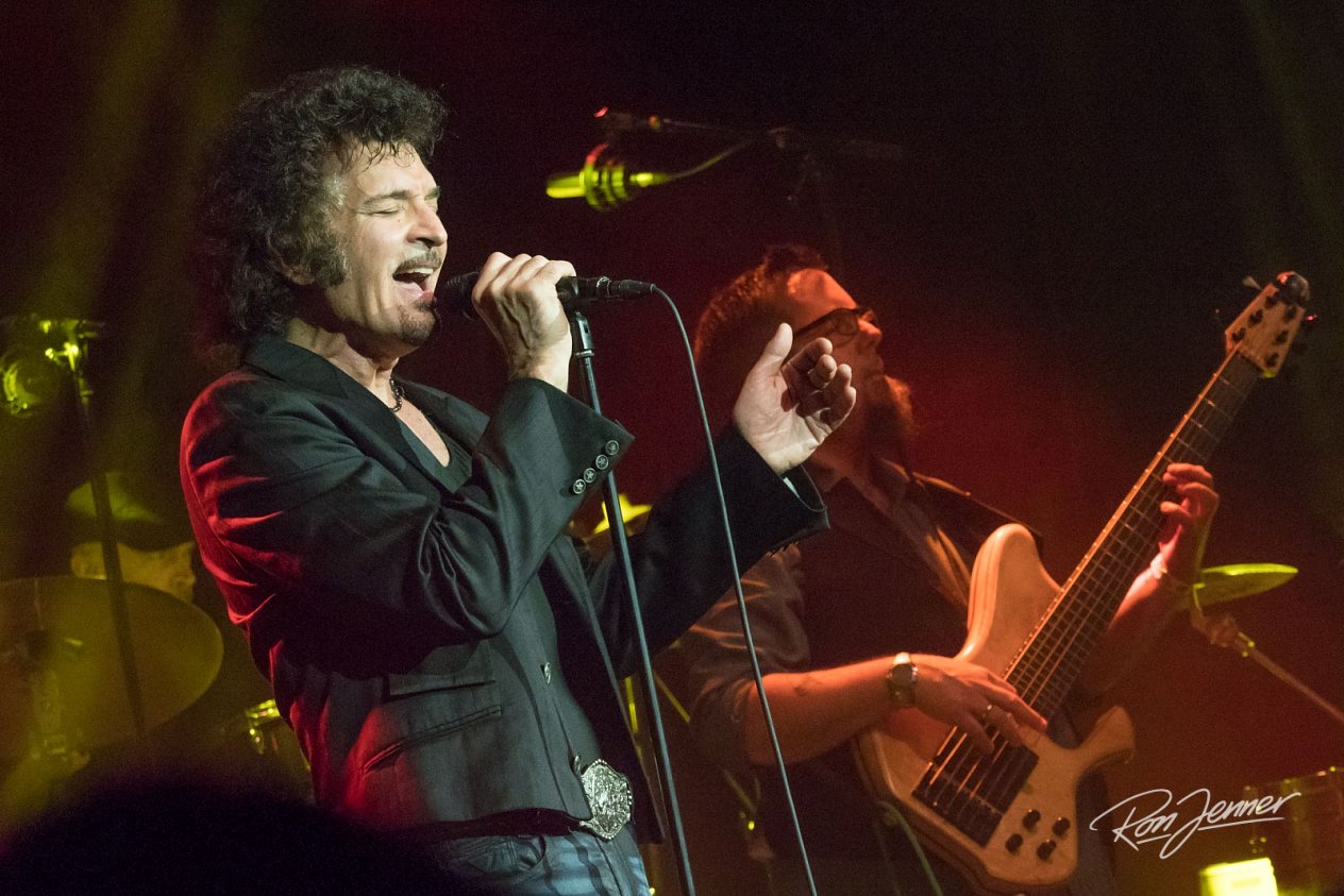 Gino Vannelli Live at De Boerderij in Zoetermeer (NL)