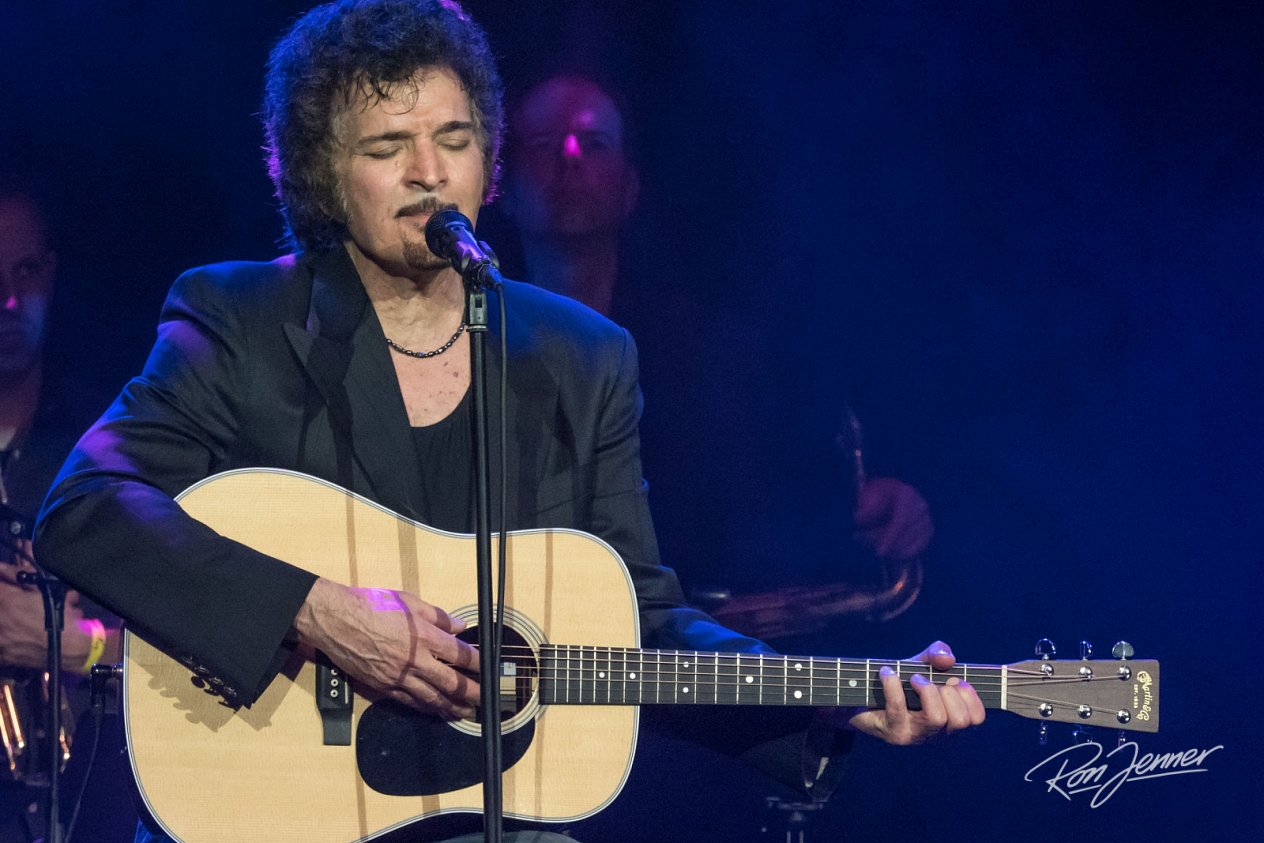 Gino Vannelli Live at De Boerderij in Zoetermeer (NL)