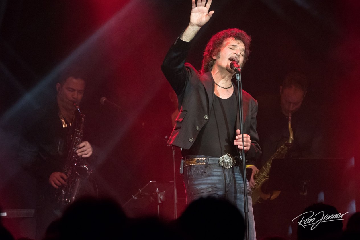 Gino Vannelli Live at De Boerderij in Zoetermeer (NL)