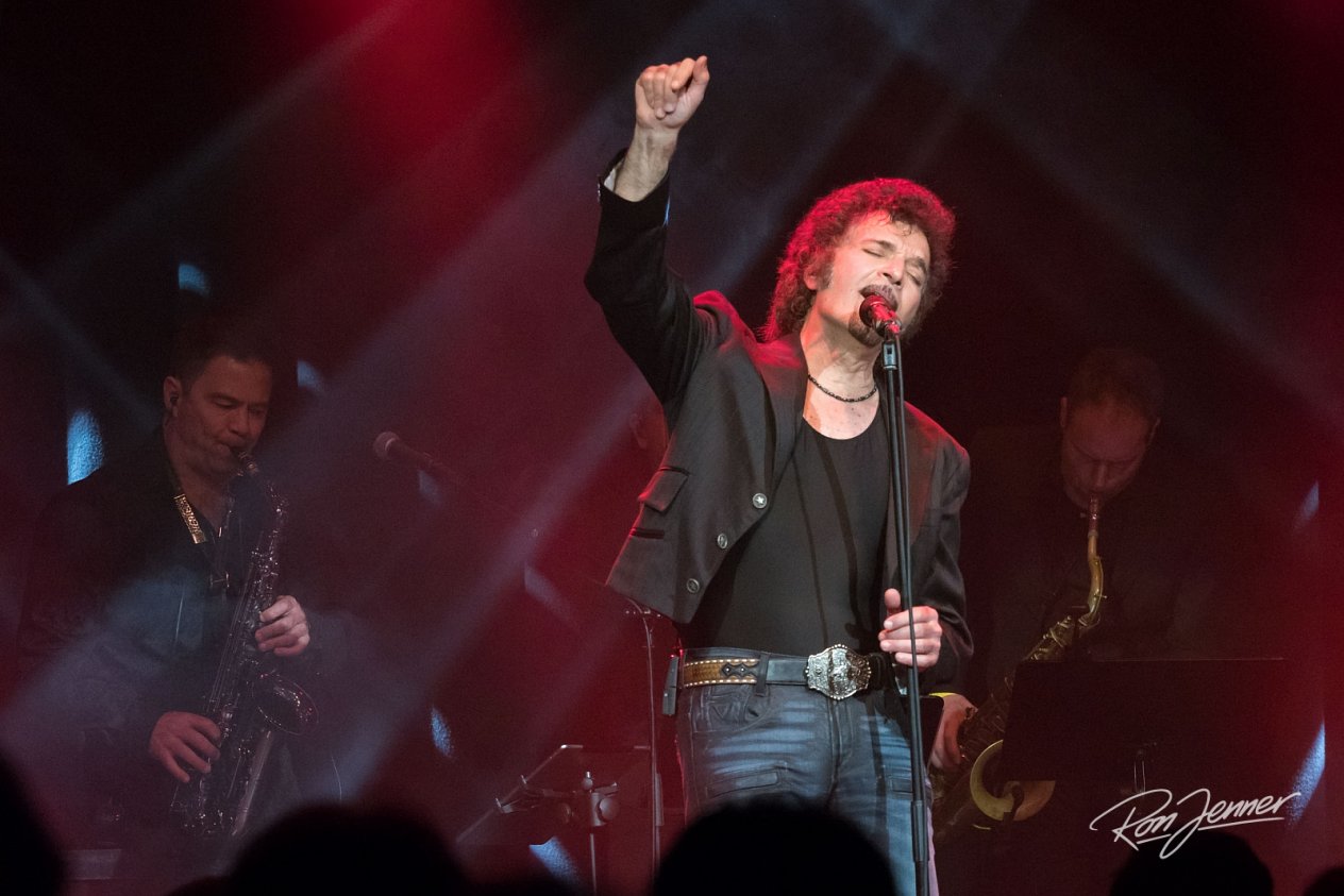 Gino Vannelli Live at De Boerderij in Zoetermeer (NL)