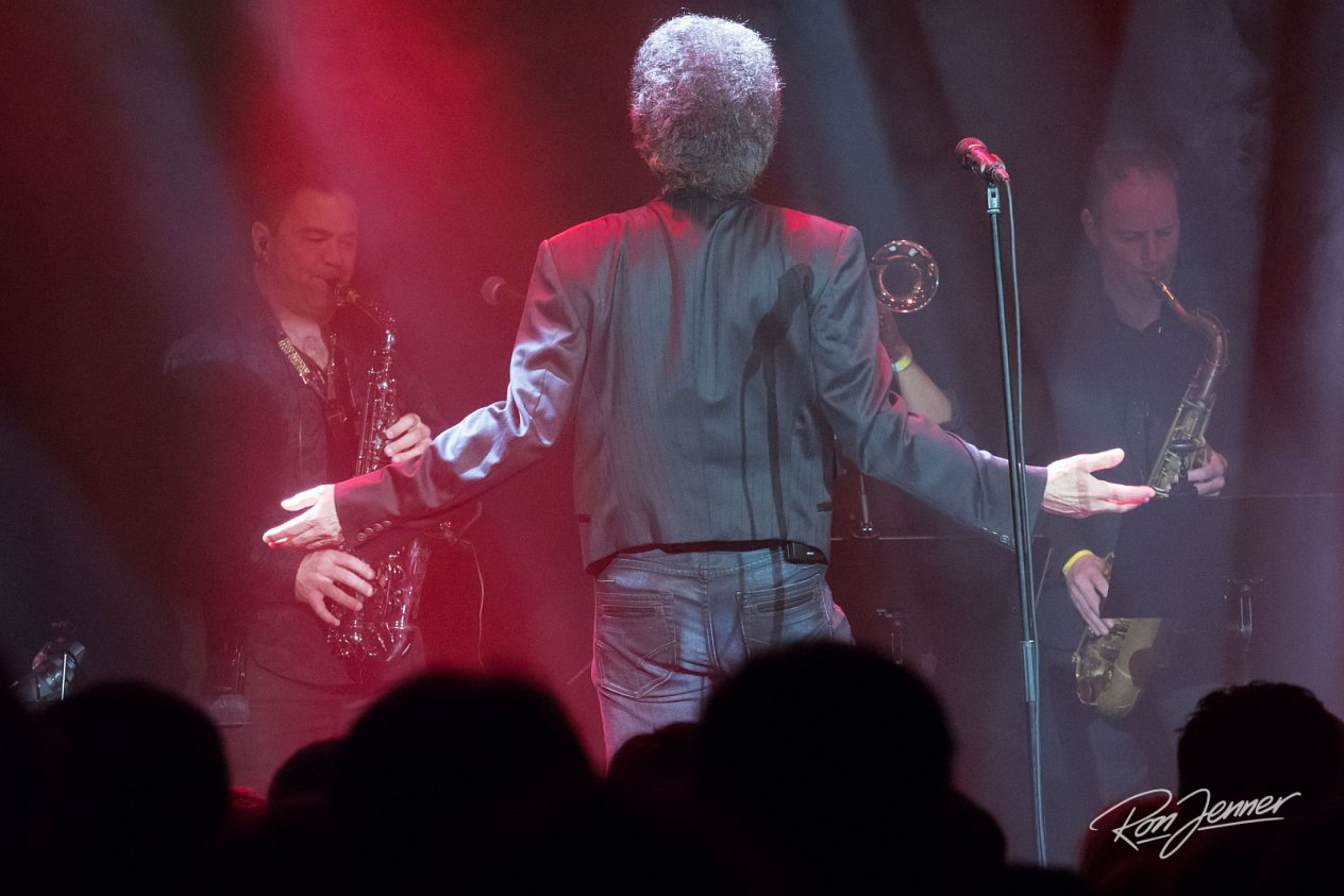 Gino Vannelli Live at De Boerderij in Zoetermeer (NL)