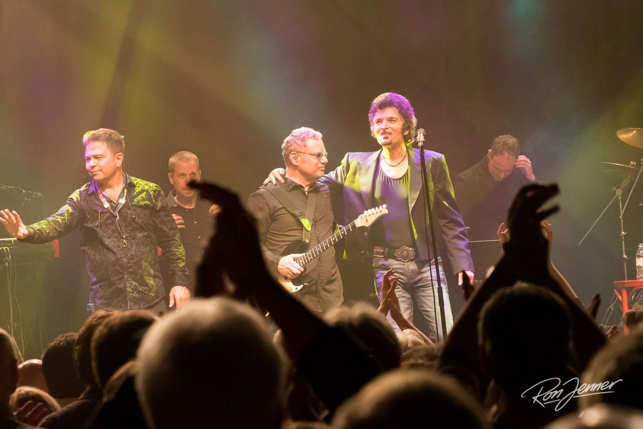 Gino Vannelli Live at De Boerderij in Zoetermeer (NL)